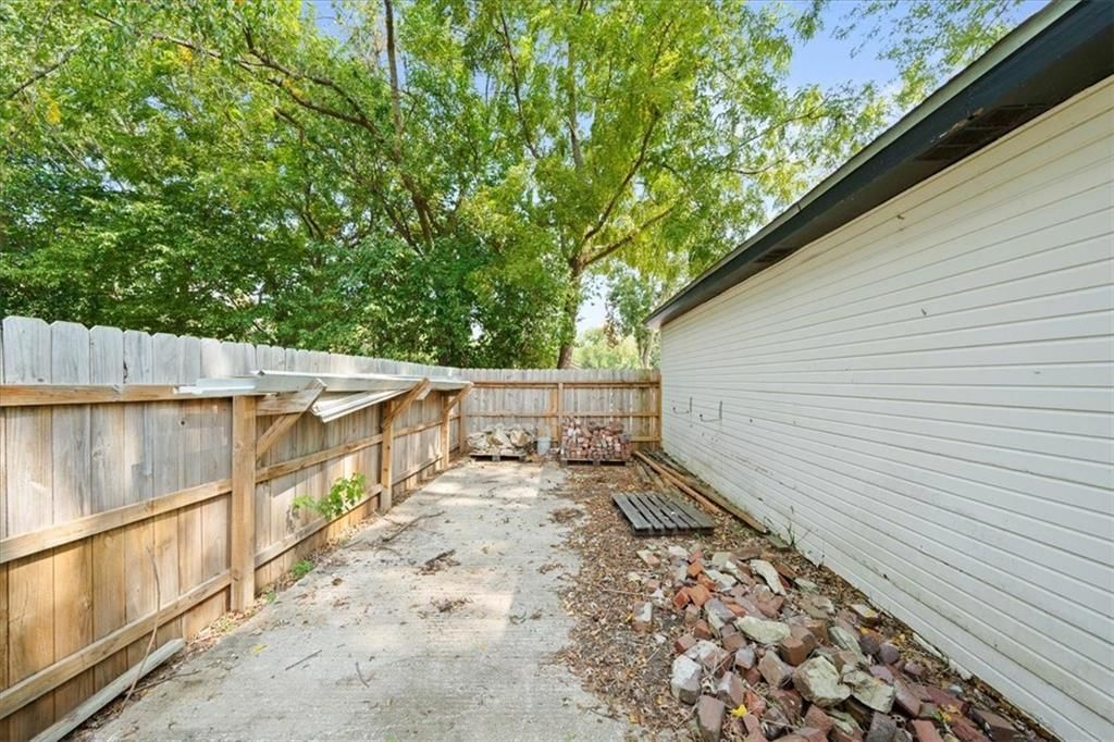 16687 Lamar Avenue — photo 52