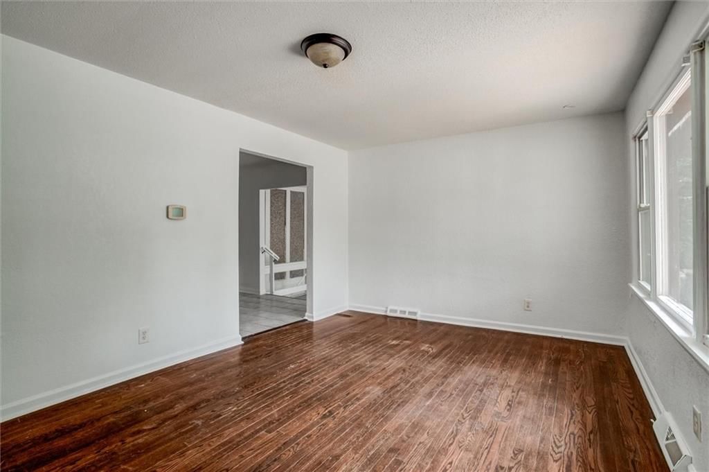 8410 Ruskin Way — photo 4