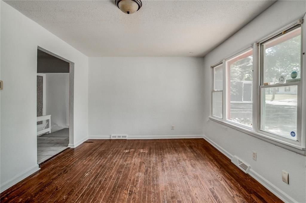 8410 Ruskin Way — photo 5
