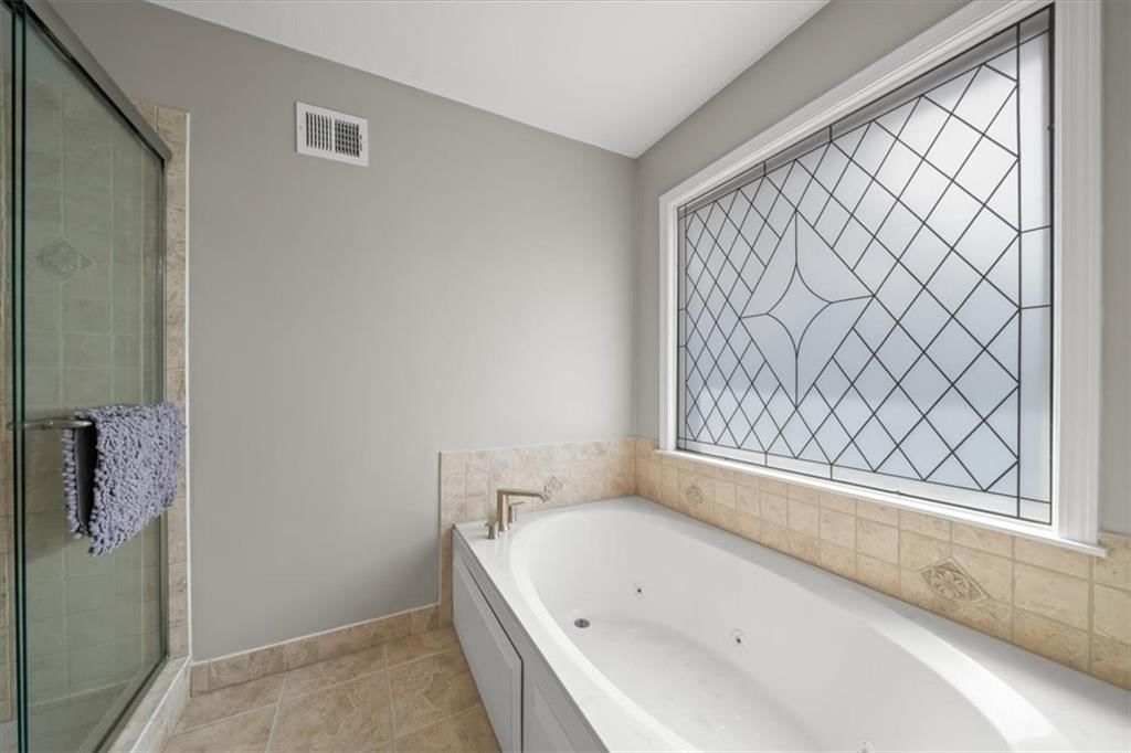 8618 W 138th Terrace — photo 32