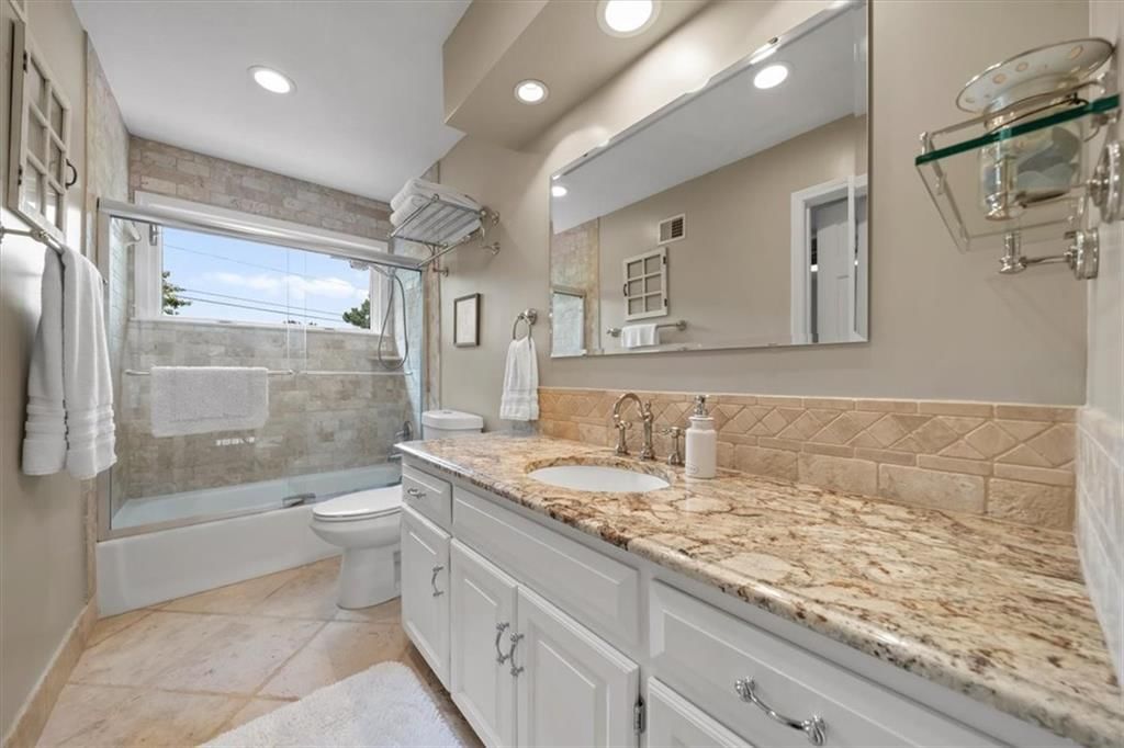 8618 W 138th Terrace — photo 36
