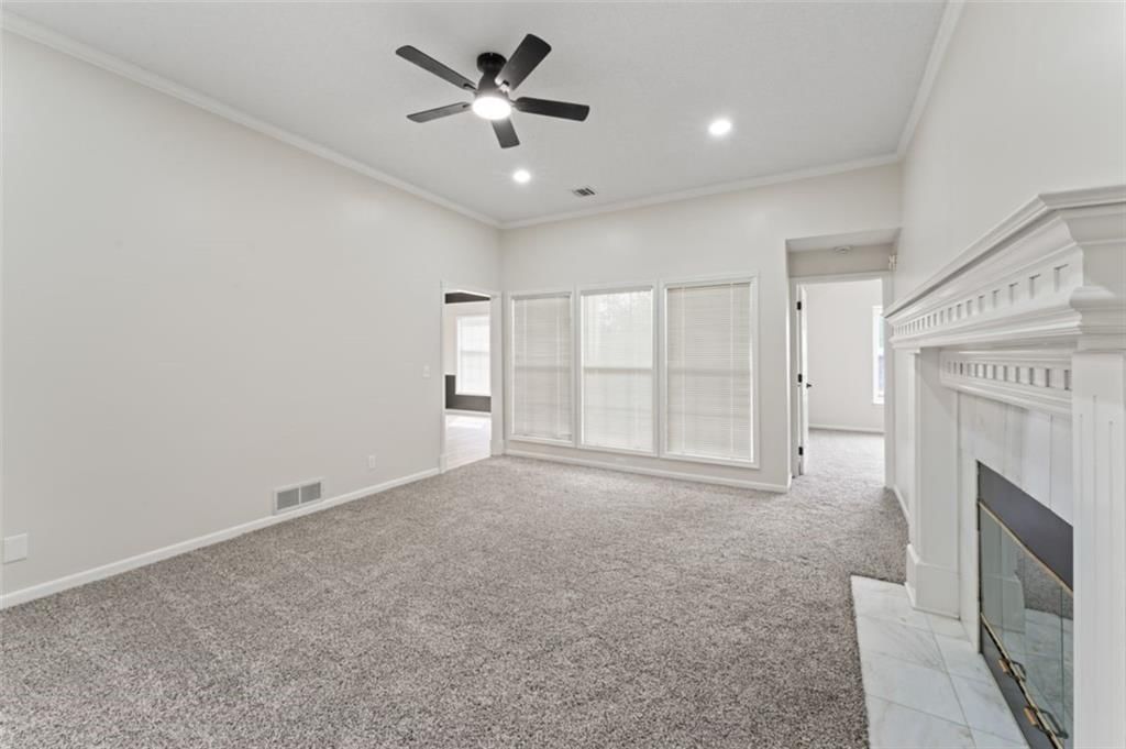 Photo 9 of 35 - 4326 S Milton Drive