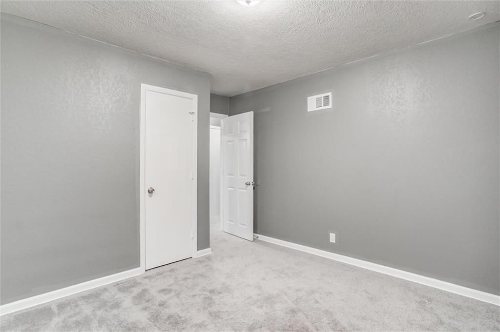 11601 E 75th Street — photo 14