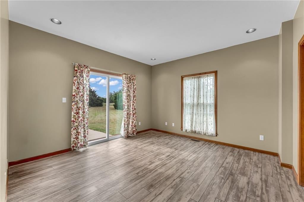 987 N 640th Road — photo 33
