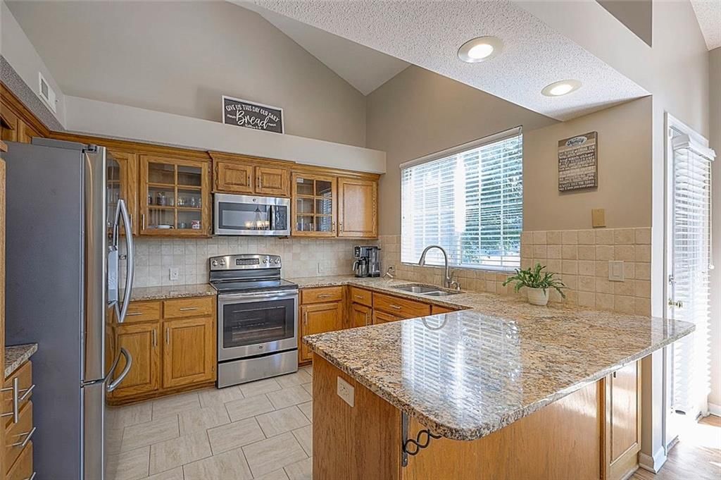 5133 Roundtree Street — photo 10