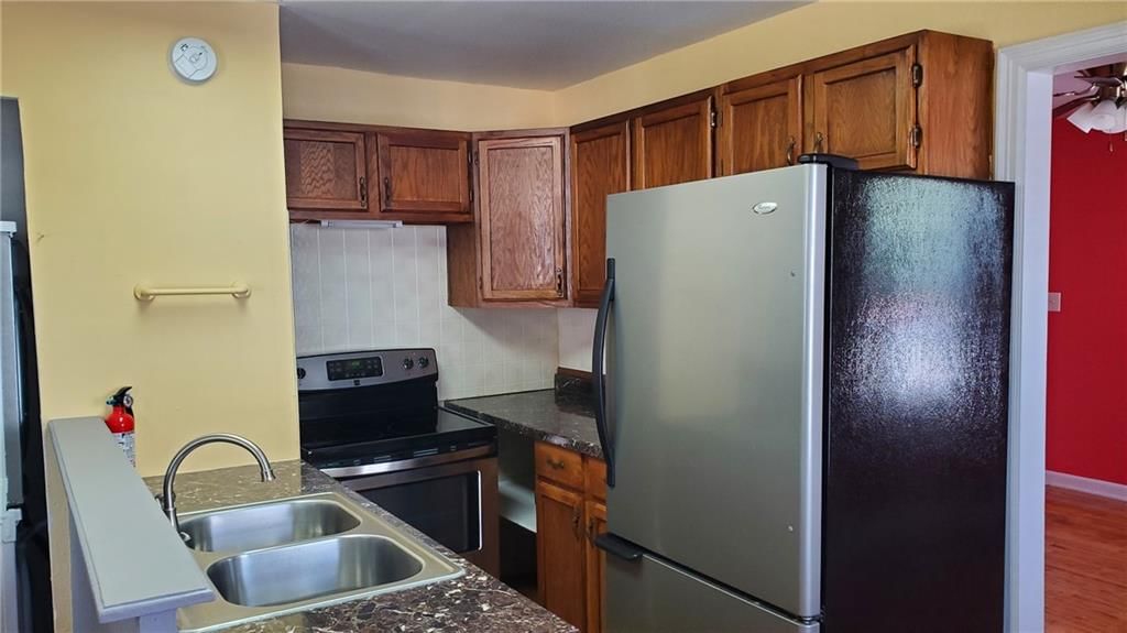 605 E Nettleton Avenue — photo 15