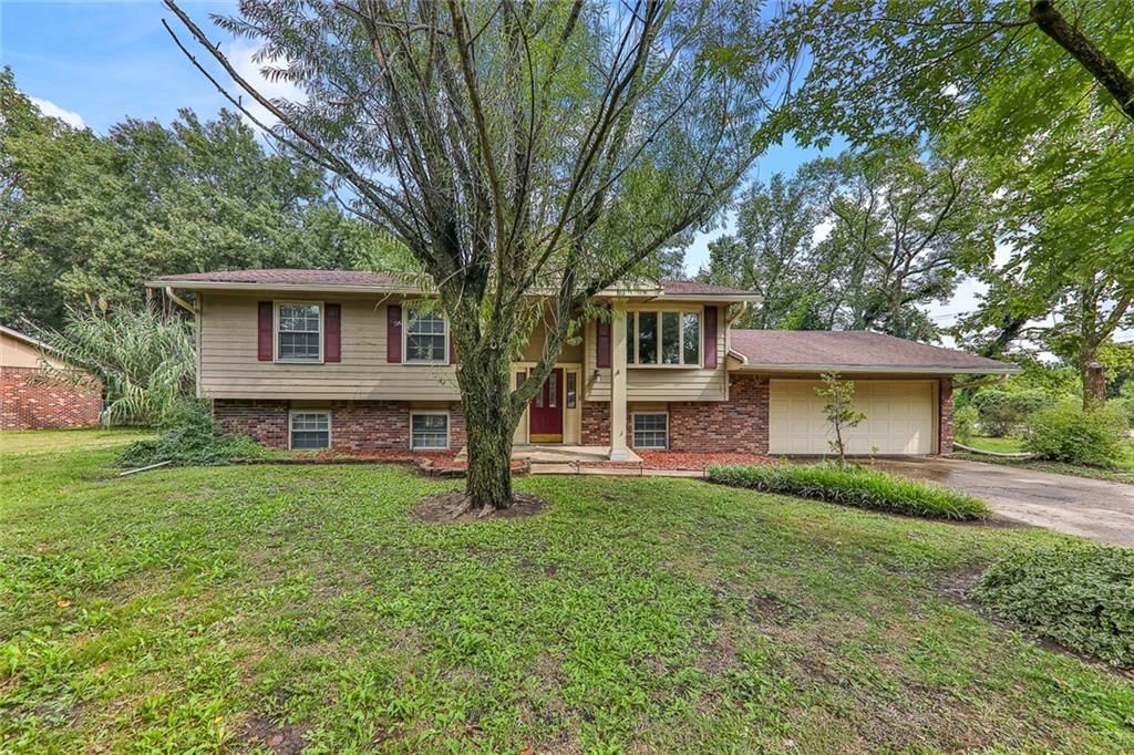 100 Meadow Lane, Coffeyville, KS