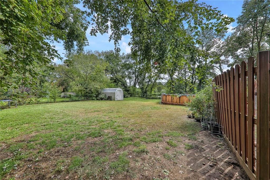 100 Meadow Lane — photo 33
