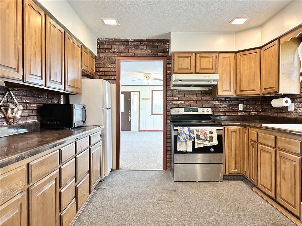 2205 Chicago Street — photo 11