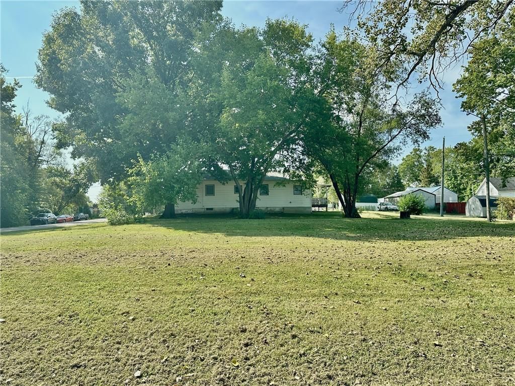 2205 Chicago Street — photo 22