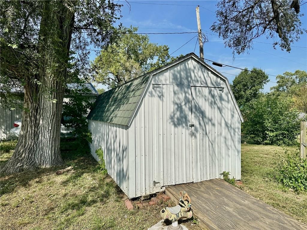 2205 Chicago Street — photo 23