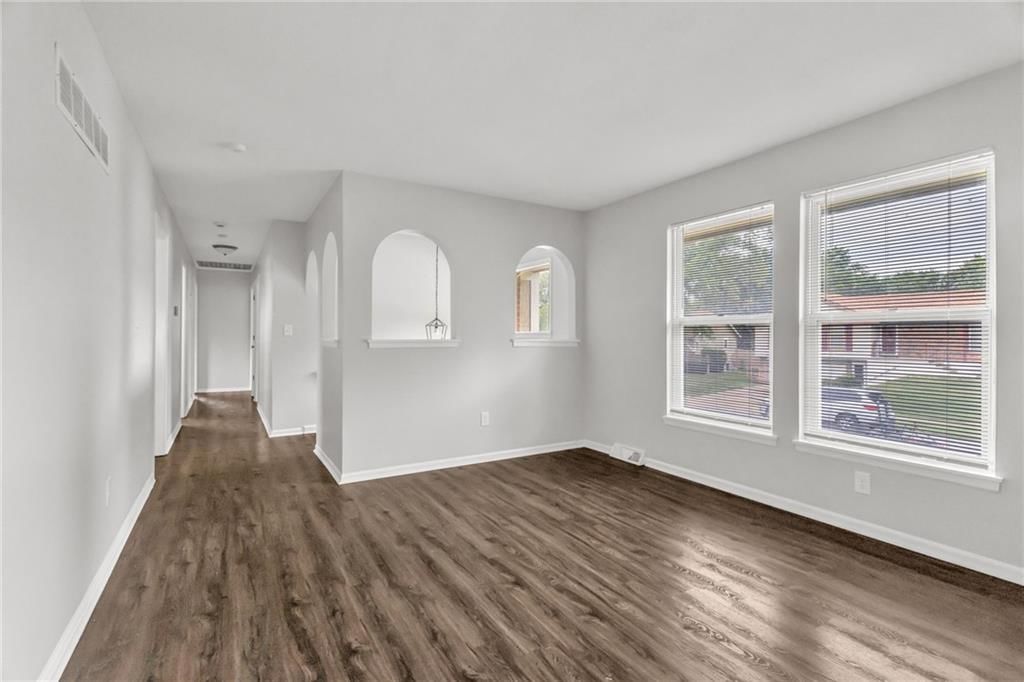19201 E 13th Terrace — photo 5