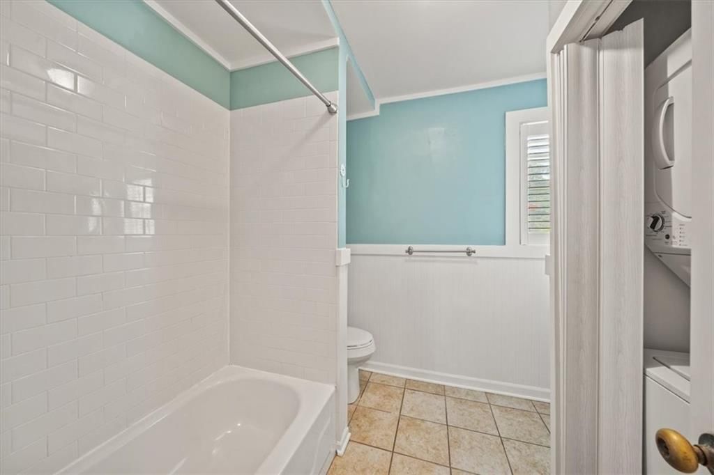 Photo 11 of 17 - 9106 McGee Street