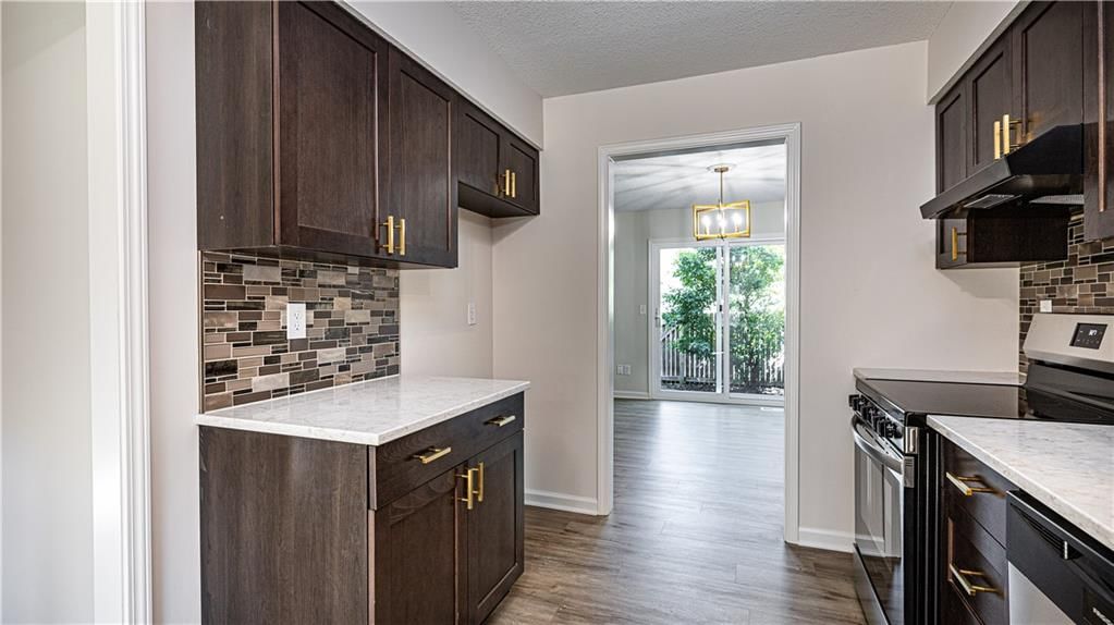 12832 W 66th Terrace — photo 9