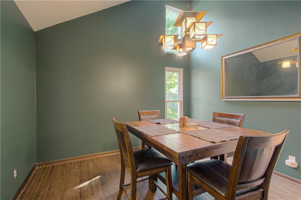 Photo 5 of 51 - 7004 N Belleview Avenue