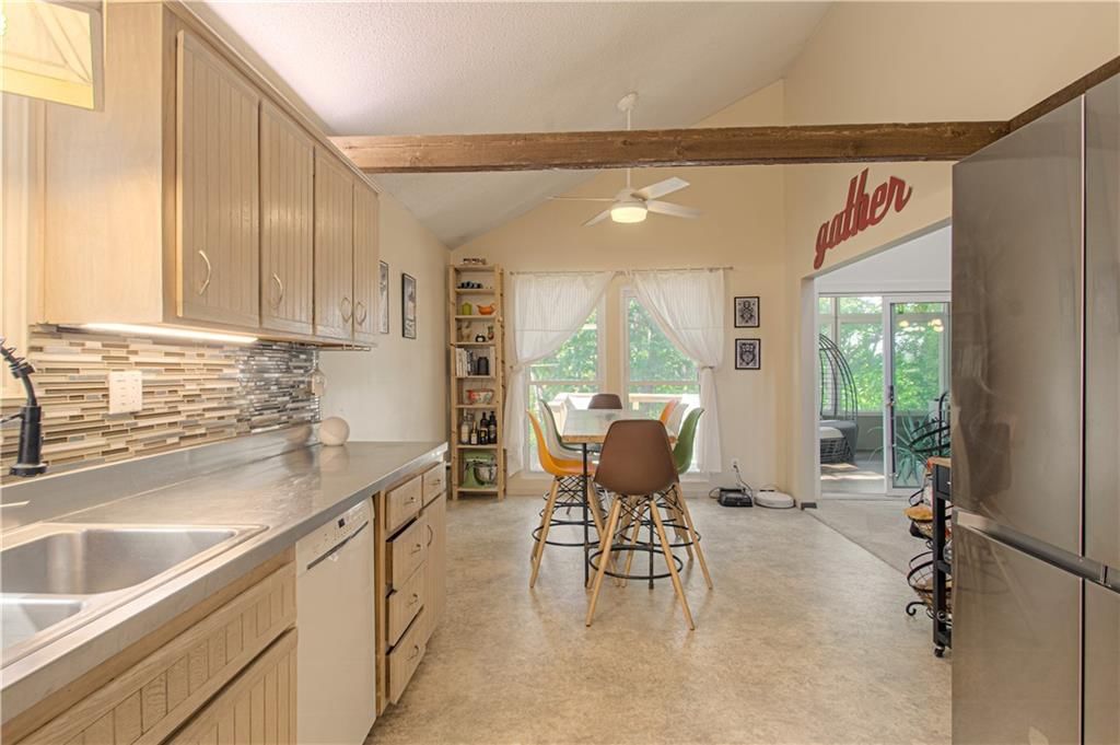 Photo 15 of 51 - 7004 N Belleview Avenue