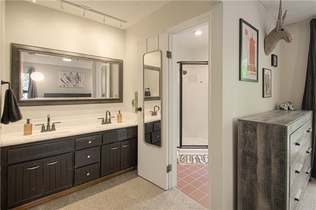 Photo 21 of 51 - 7004 N Belleview Avenue
