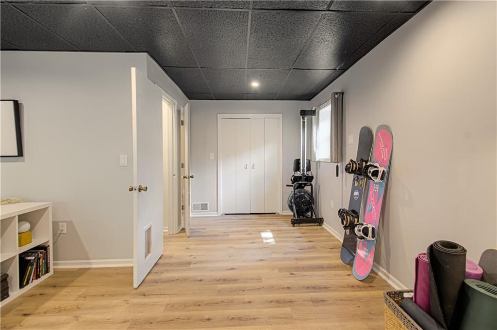 Photo 33 of 51 - 7004 N Belleview Avenue