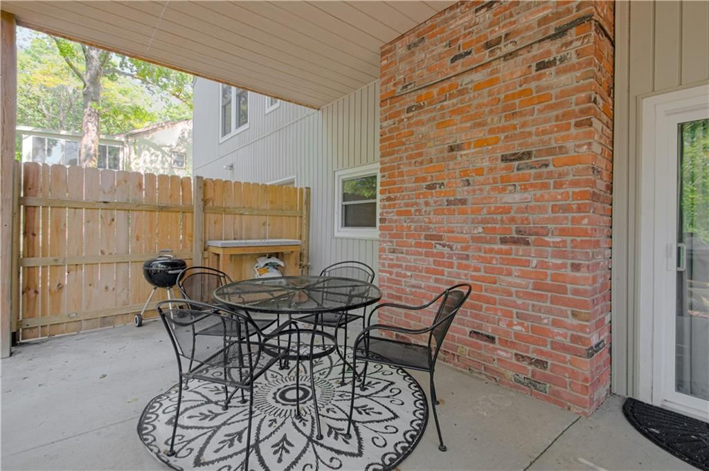 Photo 40 of 51 - 7004 N Belleview Avenue