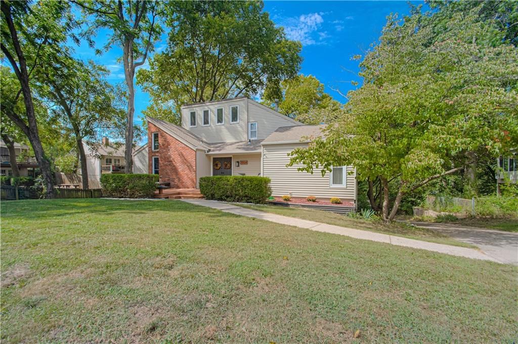 Photo 49 of 51 - 7004 N Belleview Avenue