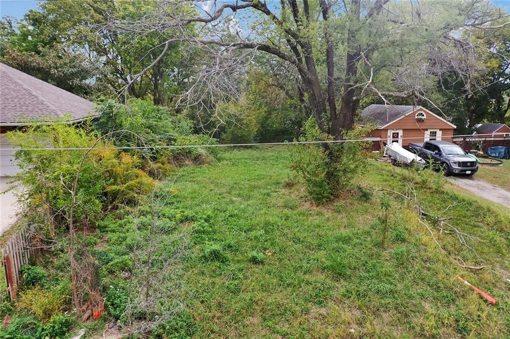 405 S Vassar Avenue — photo 13