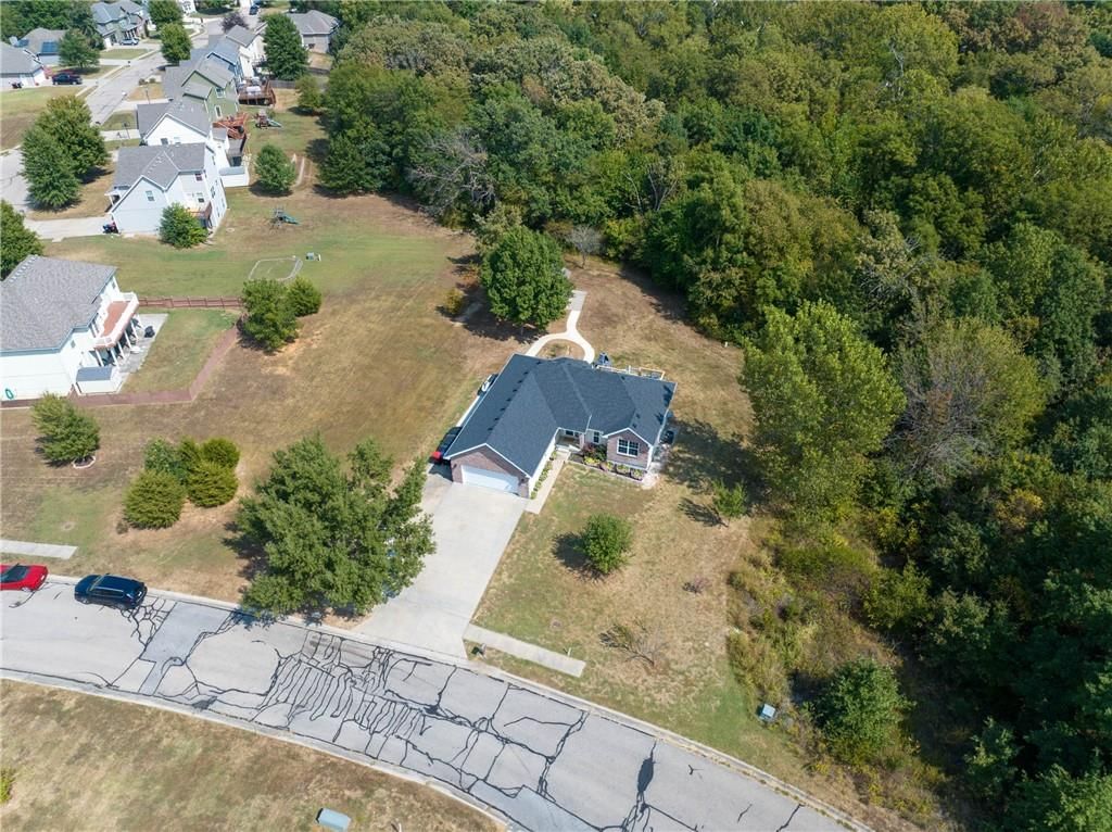 1209 Cypress Court — photo 3