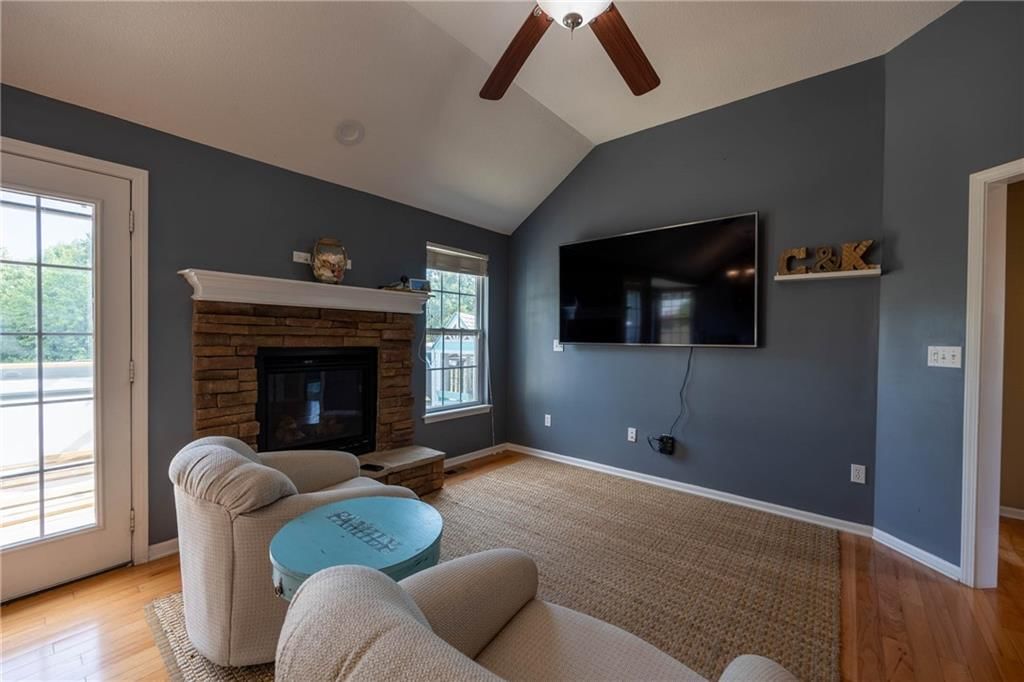 1209 Cypress Court — photo 12