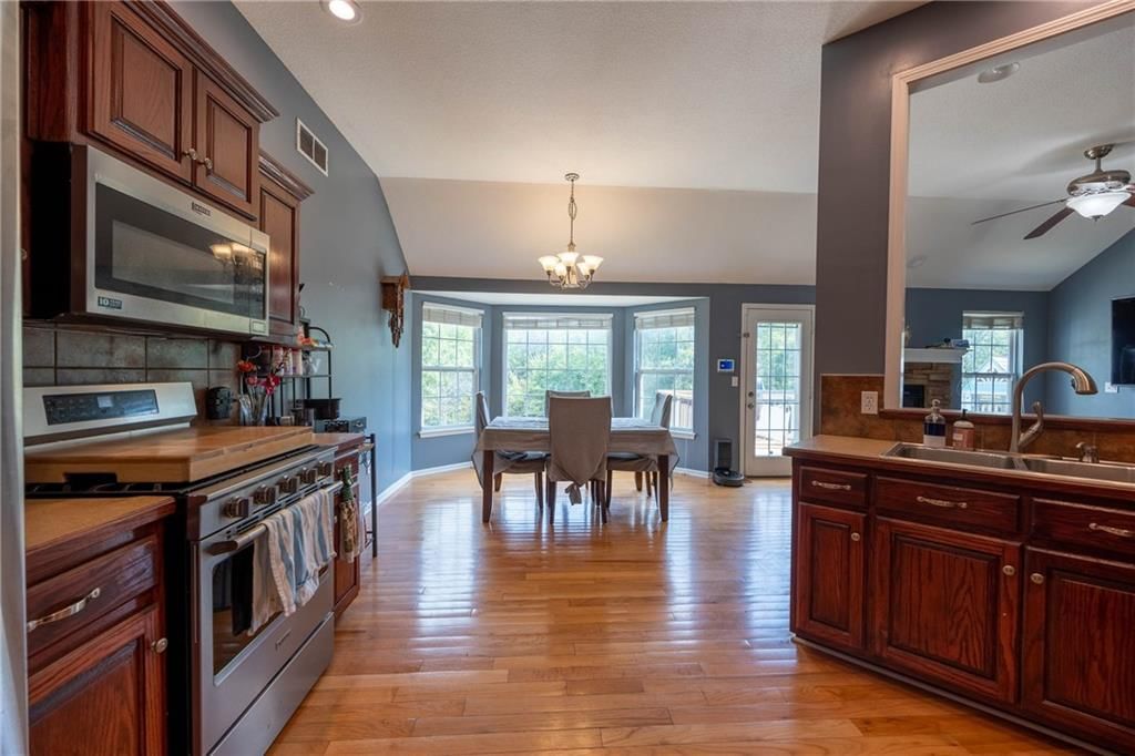 1209 Cypress Court — photo 17