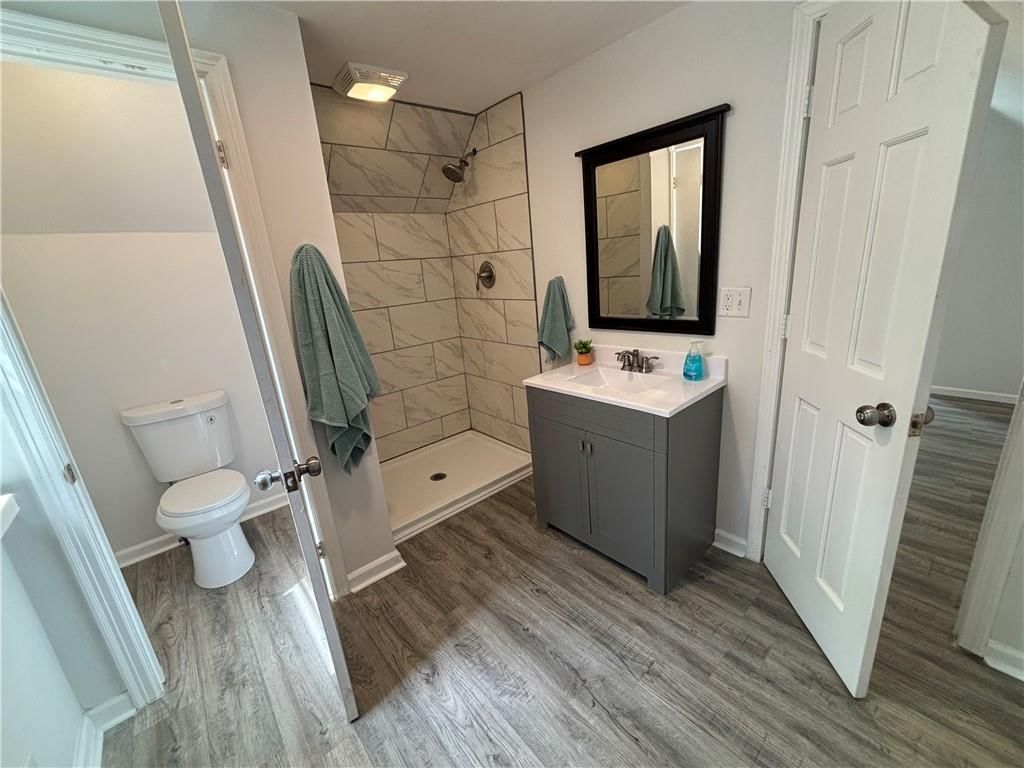 Photo 10 of 20 - 1325 W 29th Street