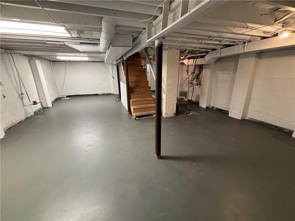 Photo 15 of 20 - 1325 W 29th Street