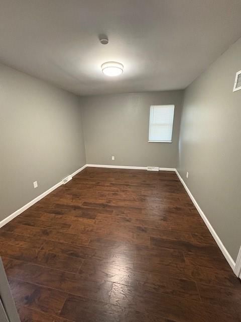 Photo 7 of 15 - 404 SW Keystone Court