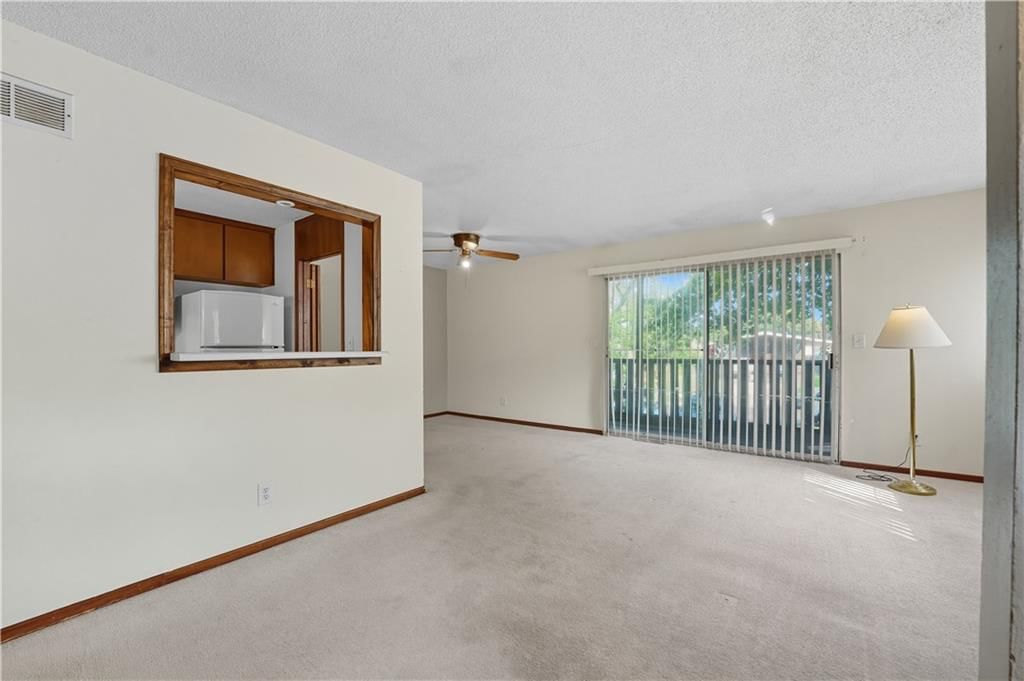 Photo 19 of 35 - 8340-8342 Grandview Lane
