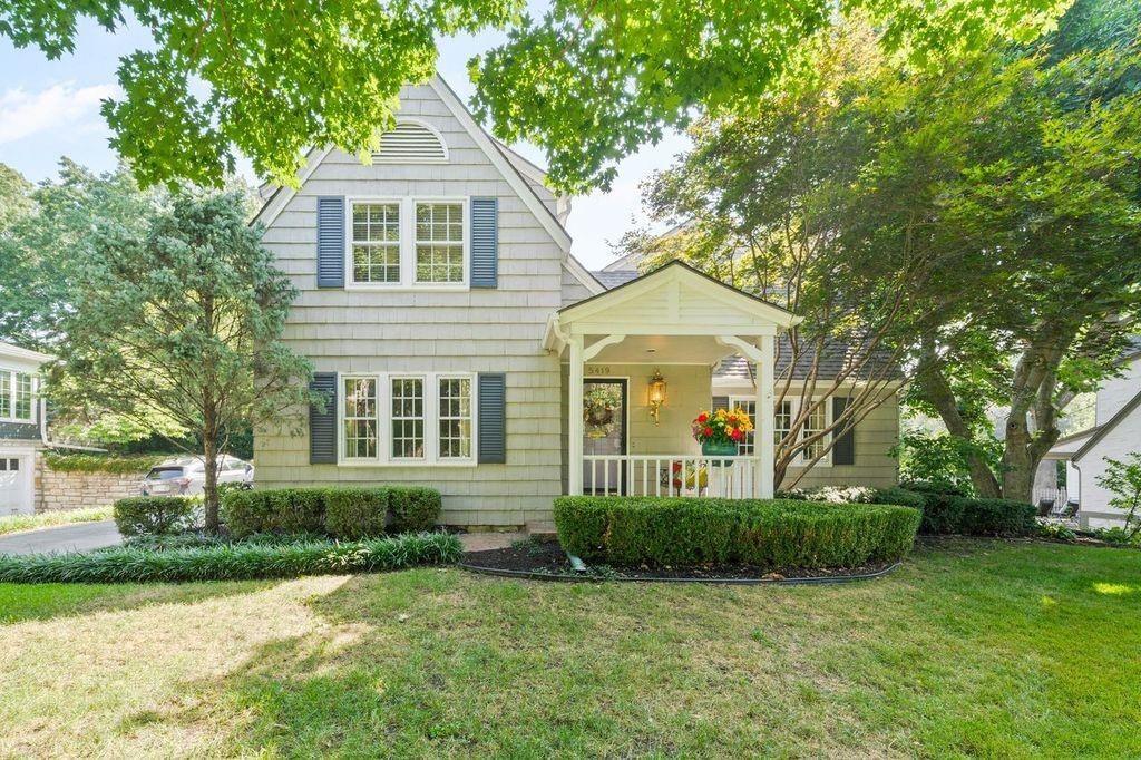 5419 Mohawk Lane, Fairway, KS