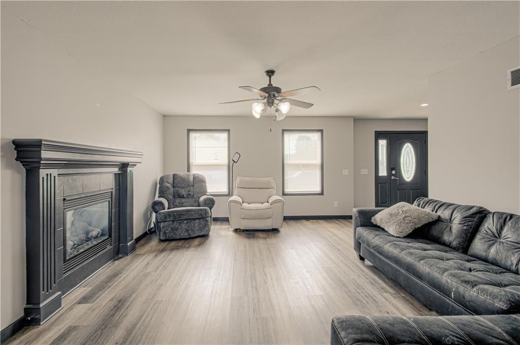 1818 Lauren Lane — photo 8