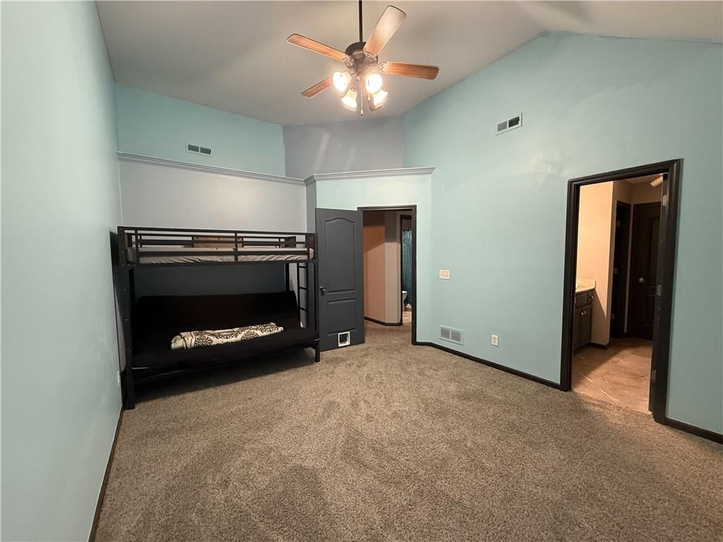1818 Lauren Lane — photo 14