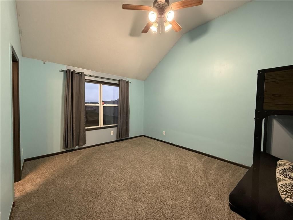 1818 Lauren Lane — photo 16