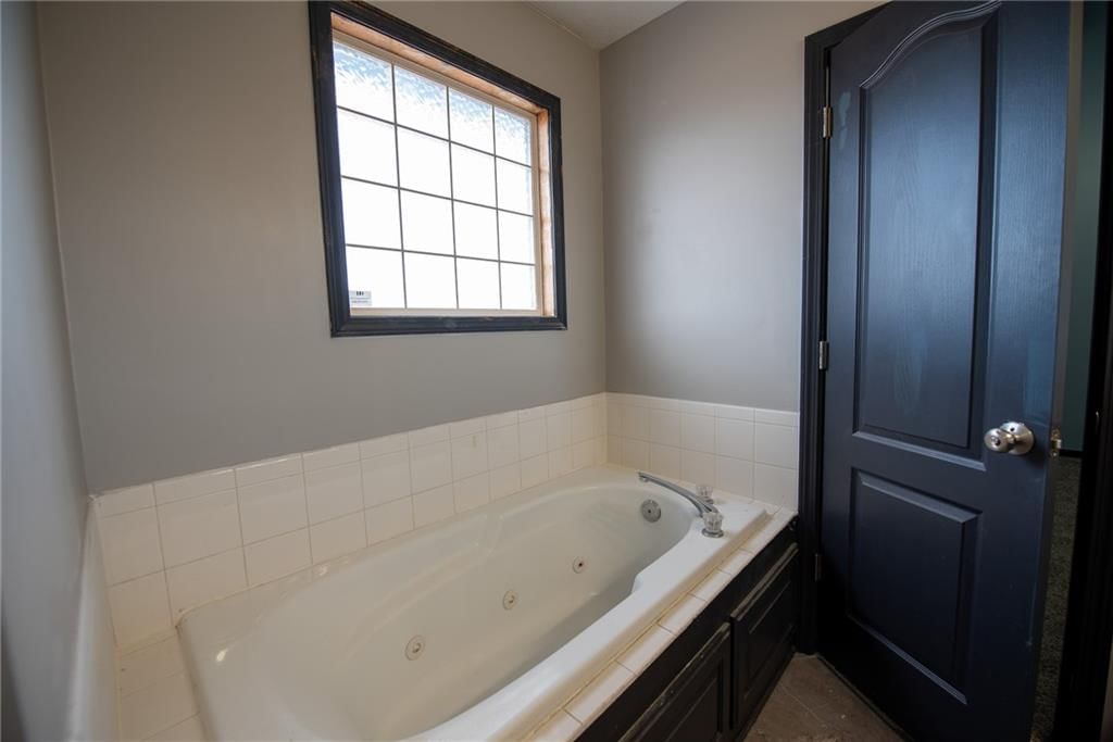 1818 Lauren Lane — photo 18