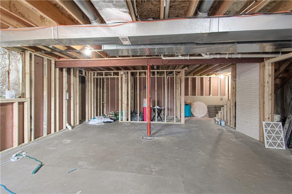1818 Lauren Lane — photo 25