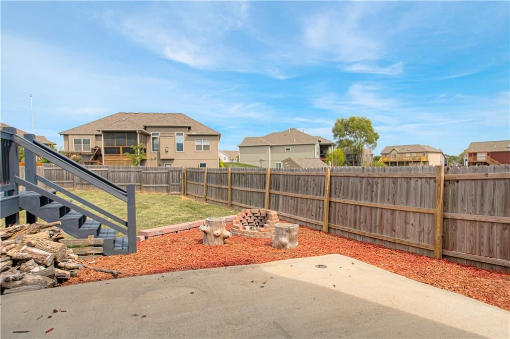 1818 Lauren Lane — photo 27