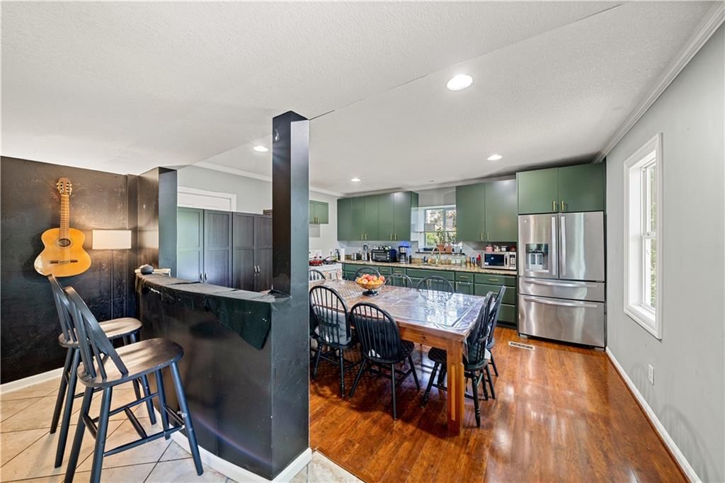 Photo 5 of 14 - 222 N 12th Street
