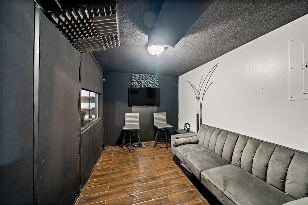 Photo 14 of 14 - 222 N 12th Street