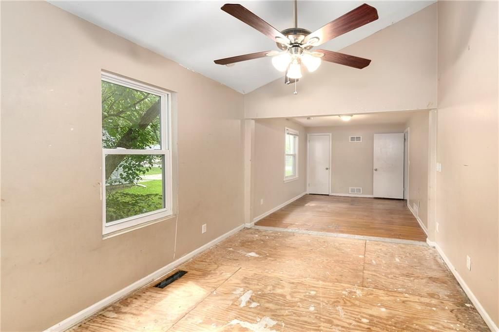 6121 Willow Avenue — photo 16