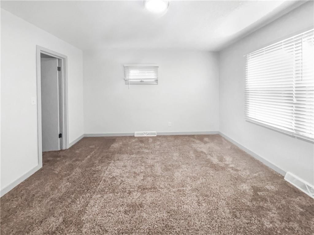612 N Logan Street — photo 5