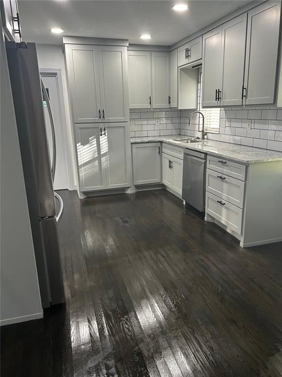 612 N Logan Street — photo 9