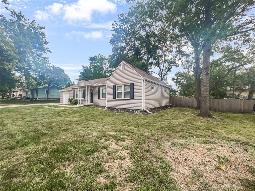 612 N Logan Street — photo 14