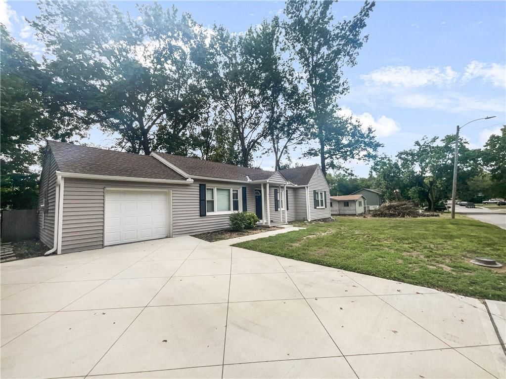 612 N Logan Street — photo 15