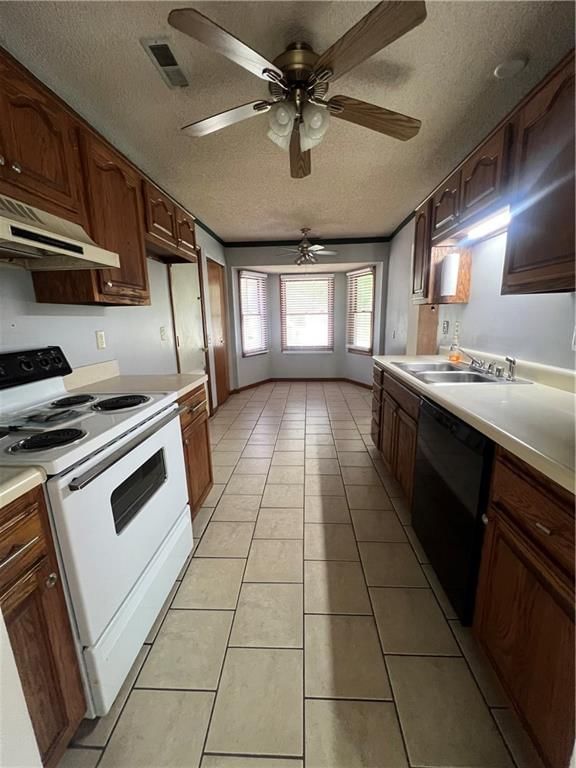 3024 W 23rd Terrace — photo 4