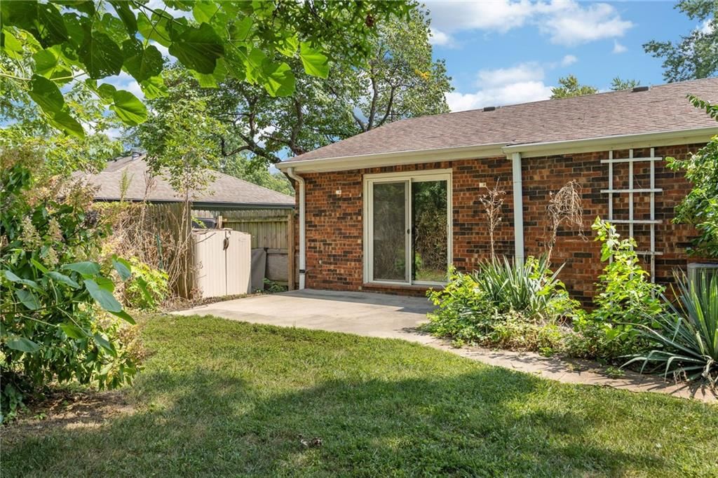 4401 S Stonecrest Circle — photo 34
