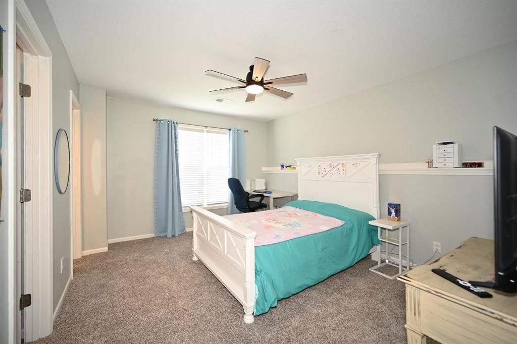13900 Cole Crossing Court — photo 46