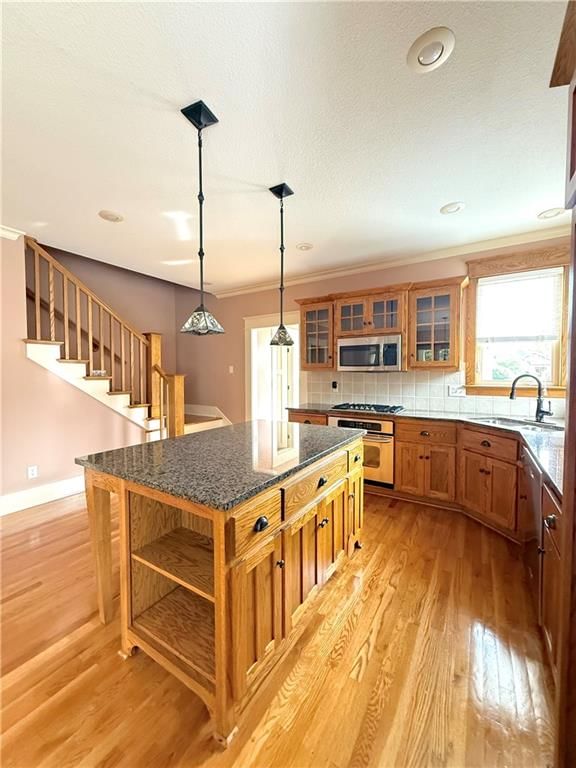 9005 NE 80th Street — photo 22